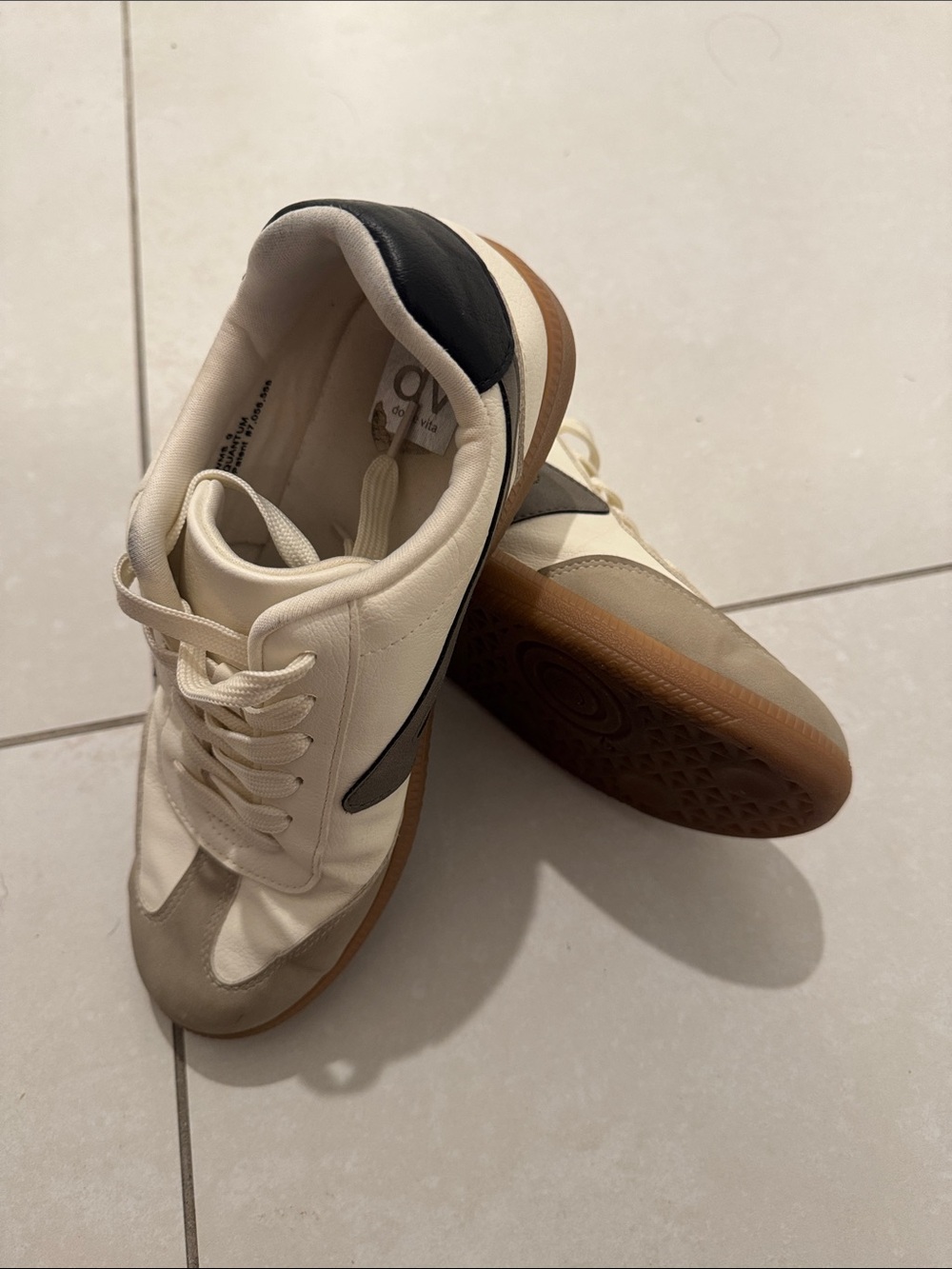 Dolce Vita Men's Cream, Taupe & Black Retro-Style Sneakers - Picture 4 of 5